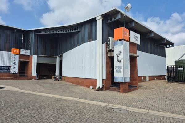 A 424sqm mini unit is available to let in a secure business park located in Meadowdale. The unit consists of a 322sqm warehouse and ...