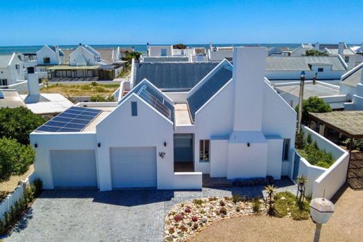 3 Bedroom House for sale in Paternoster