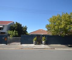 House for sale in Strand North