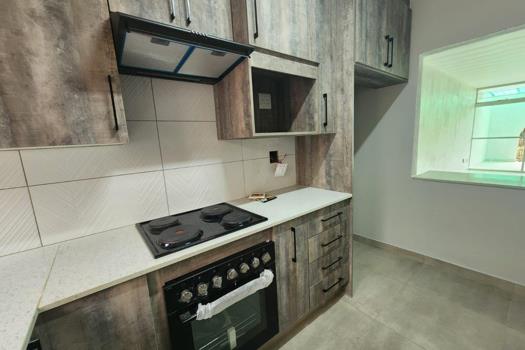 3 Bedroom Townhouse for sale in Sinoville
