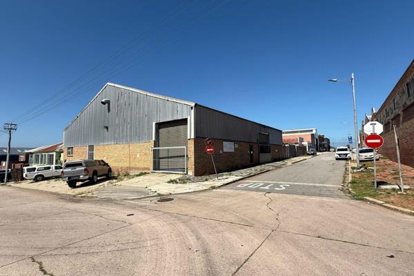 10 HAMMOND ROAD | SIDWELL | CORNER INDUSTRIAL PROPERTY

Introducing a versatile 620 sqm ...