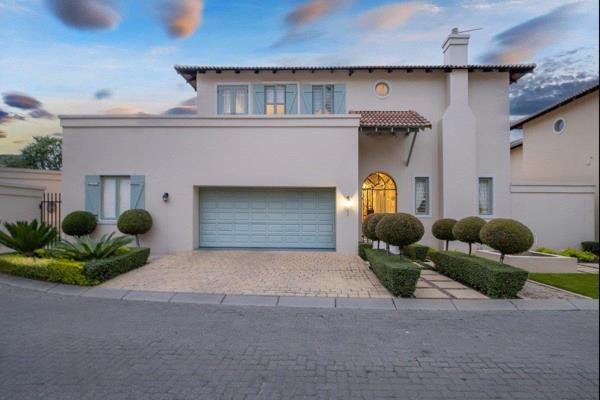 Bidding starts at R3 000 000
Timed Online Auction – Bidding closes Wednesday, 09 April 2025

This modern 3-bedroom, 3.5-bathroom ...