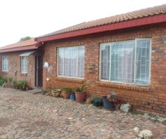 House for sale in Jan Niemand Park