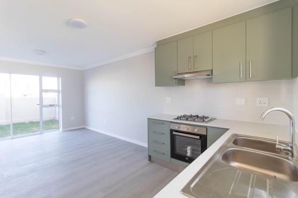 Beautifull and spacious ground floor apartment
3 x bedrooms with build in cupboards
2 x modern bathrooms
Open plan kitchen with ...