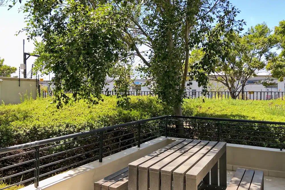 Photo of Commercial property to rent in Somerset West Mall Triangle
