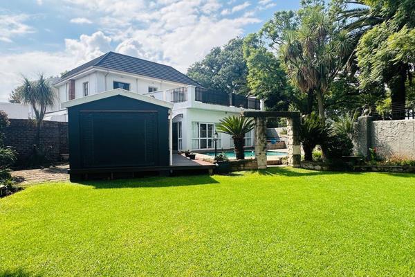 This stunning double-story property is the ultimate entertainer’s dream, offering luxurious indoor and outdoor living with breathtaking ...