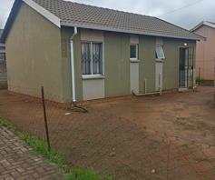 House for sale in Savanna City