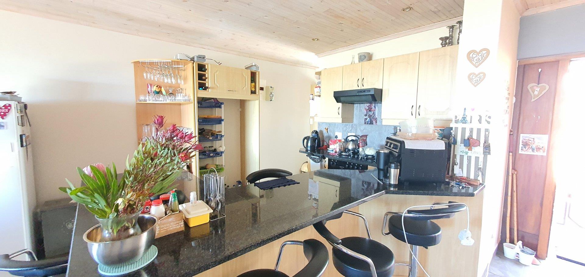 3 Bedroom House for sale in Hartenbos Heuwels