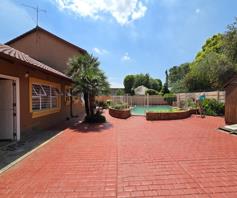 House for sale in Brackendowns