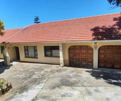 House for sale in Beacon Bay