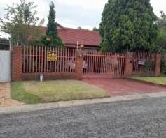 House for sale in Brackendowns