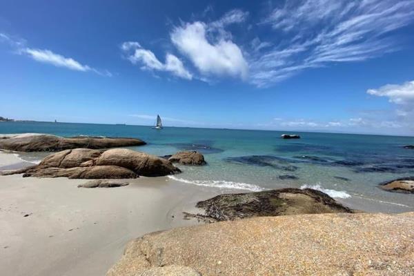 FLAGSHIP   – ST HELENA BAY

DUAL MANDATE:     This 375m&#178; stand offers a rare opportunity to secure a piece of the sought-after ...