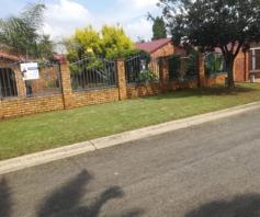 House for sale in Sunward Park