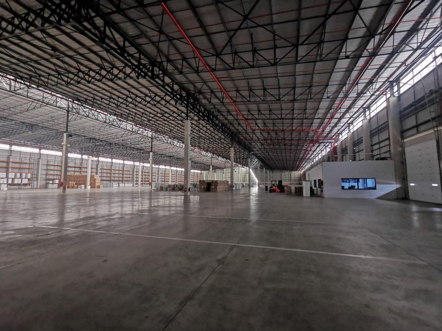 Industrial property to rent in Cato Ridge - P24-114574626