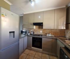 Apartment / Flat for sale in Mooikloof Ridge