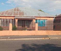 House for sale in Rosettenville