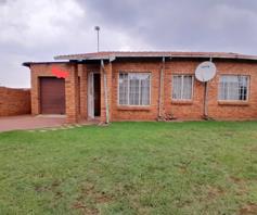 House for sale in Tasbet Park