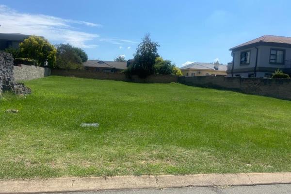 here is a Vacant Land situated in a Estate the prestigious Helderwyk  Estate .It is situated next to Carnival Mall ,Sunward  Park  ...