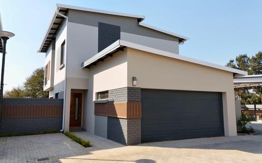 4 Bedroom House for sale in Beverley
