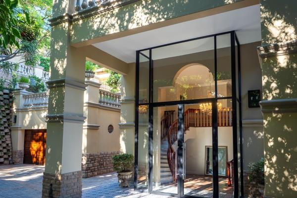 Situated high up inside the gated “Silver Oak Place” offers 1,100sm of buildings on a ...