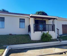 Townhouse for sale in Nahoon Valley Park