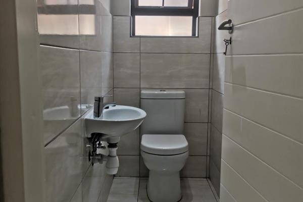 3 bedroom house available for rent in a very secure estate next to Krugersdorp Game ...