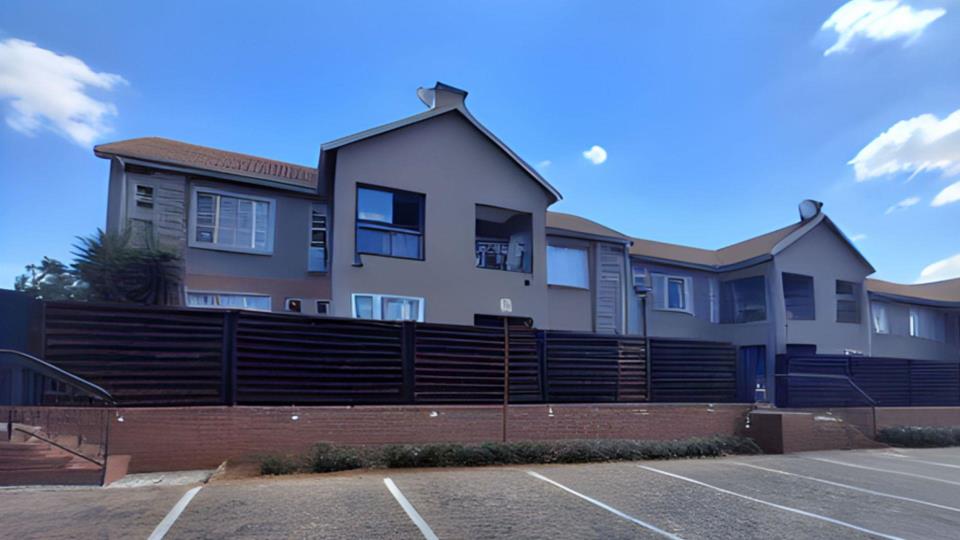 2 Bedroom Apartment / flat for sale in Rynfield - P24-115815165