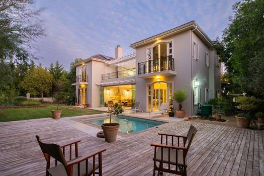 4 Bedroom House for sale in Val de Vie Estate