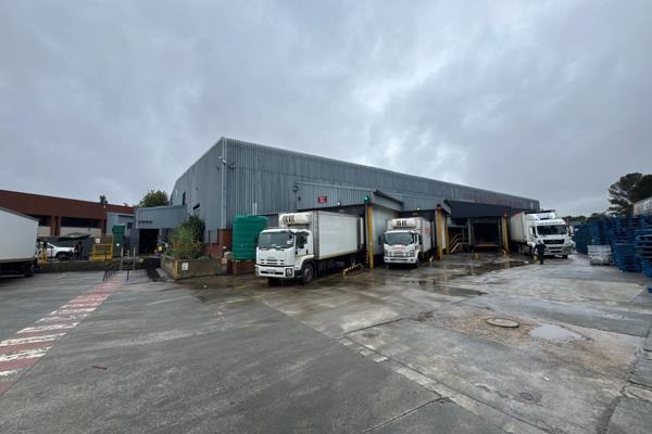 This impressive freestanding industrial facility in Ormonde offers 4,572m2 of premium ...