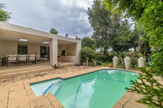 5 Bedroom House for sale in Hurlingham Manor
