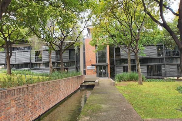 This is a P-Grade building, situated in the heart Peter Place, opposite Coachman’s ...