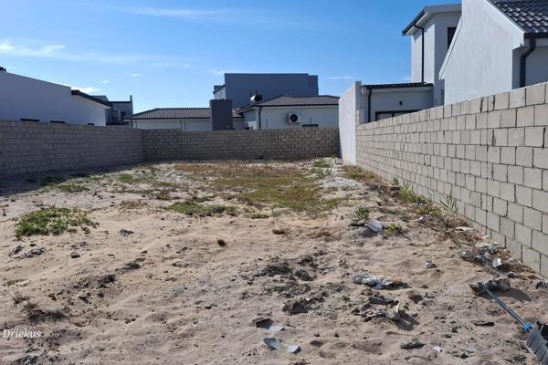 Vacant plot for sale in Sandown. This plot is walled on 3 sides, it is north facing ...