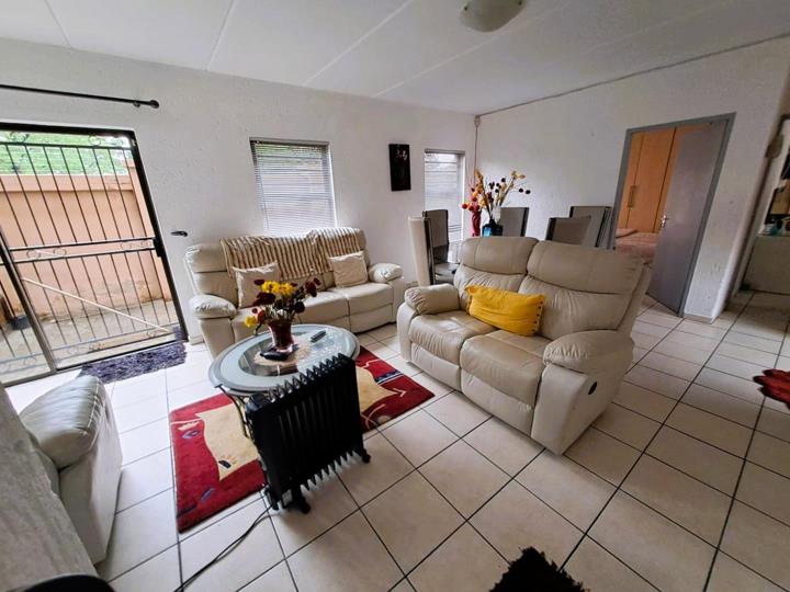 2 Bedroom Apartment / flat for sale in Three Rivers - P24-115829915