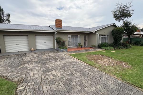 Special Family Home made to perfection!

Spacious! 3 Bedroom Family Home with a neat bathroom and a two bedroom Granny Flat.

The home ...