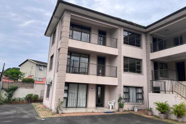 Modern 6-Unit Apartment Complex for Sale in Verulam

Discover an exceptional investment opportunity with this stunning modern complex ...