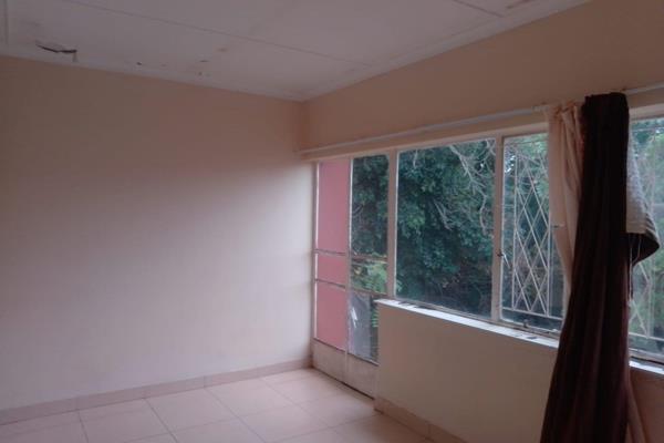 This cozy 2-bedroom bachelor flat offers a comfortable and functional living space, ideal for singles or young professionals. The flat ...