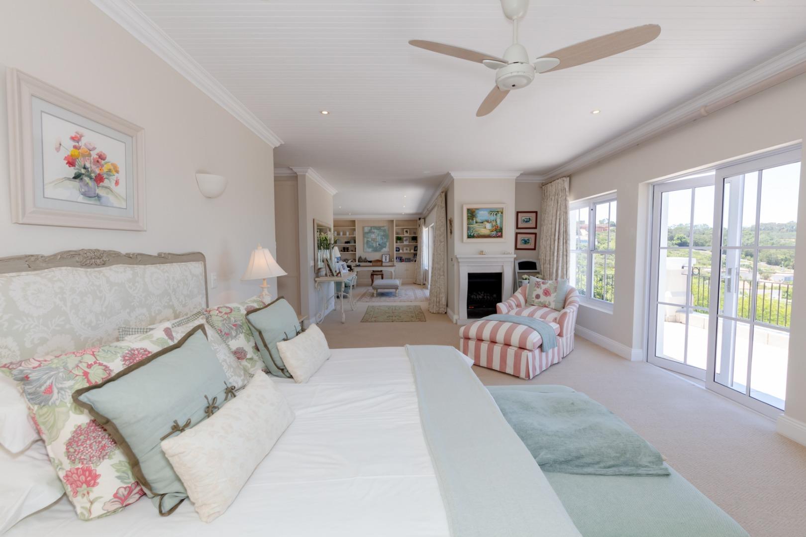 Photo of 5 Bedroom House to rent in Schoongezicht Estate