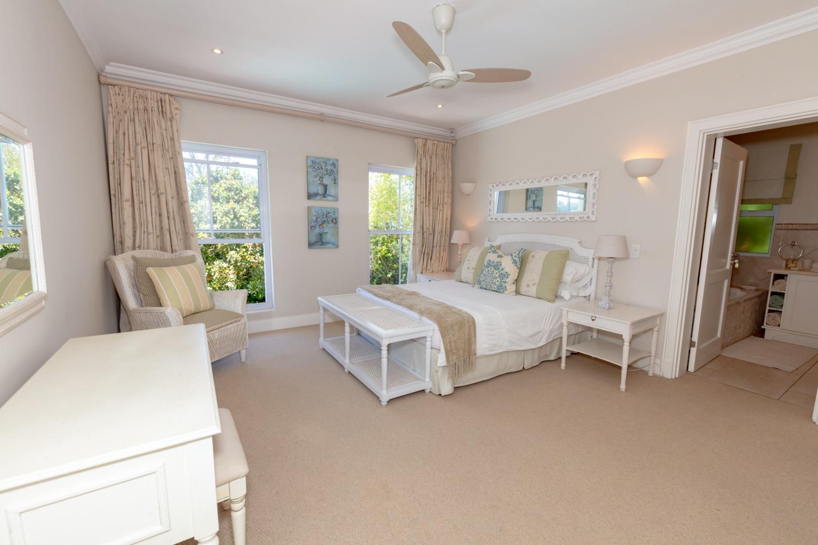 Photo of 5 Bedroom House to rent in Schoongezicht Estate