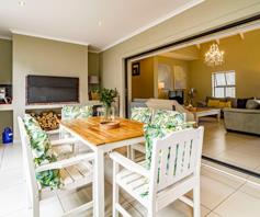 House for sale in Schonenberg