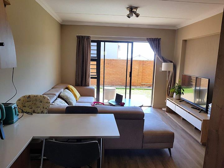 2 Bedroom Apartment / flat for sale in Roodeplaat - P24-115869118