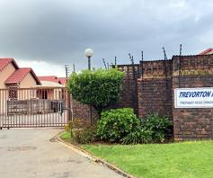 Apartment / Flat for sale in Evans Park