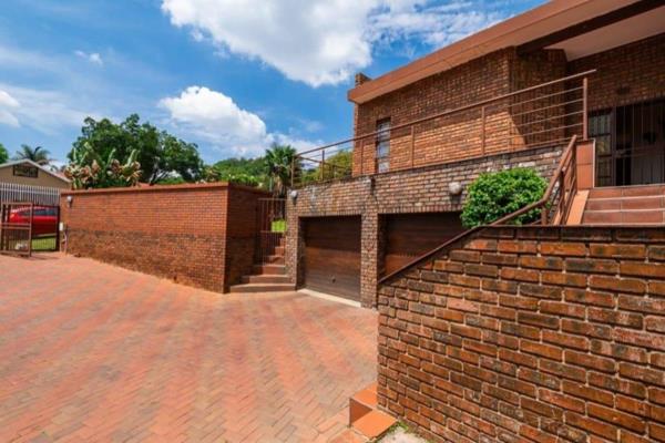 Glamorous four bedroom home | swimming pool | wendy house | well maintained ...