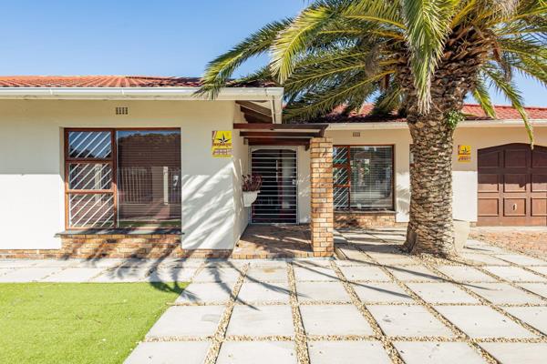 SOLE AND EXCLUSIVE MANDATE 
Nestled in the picturesque suburb of Sunridge, this charming 3 bedroom, 2 bathroom home offers comfort, and ...
