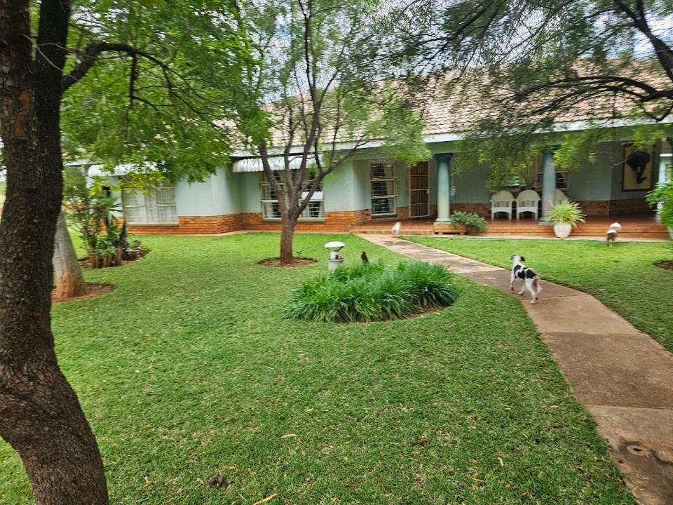 Farm for sale in Rustenburg Rural - P24-115886919