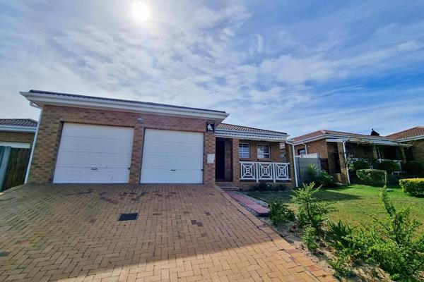 This neat and spacious face brick townhouse is perfect for families seeking comfort and functionality in a peaceful suburb.
Property ...