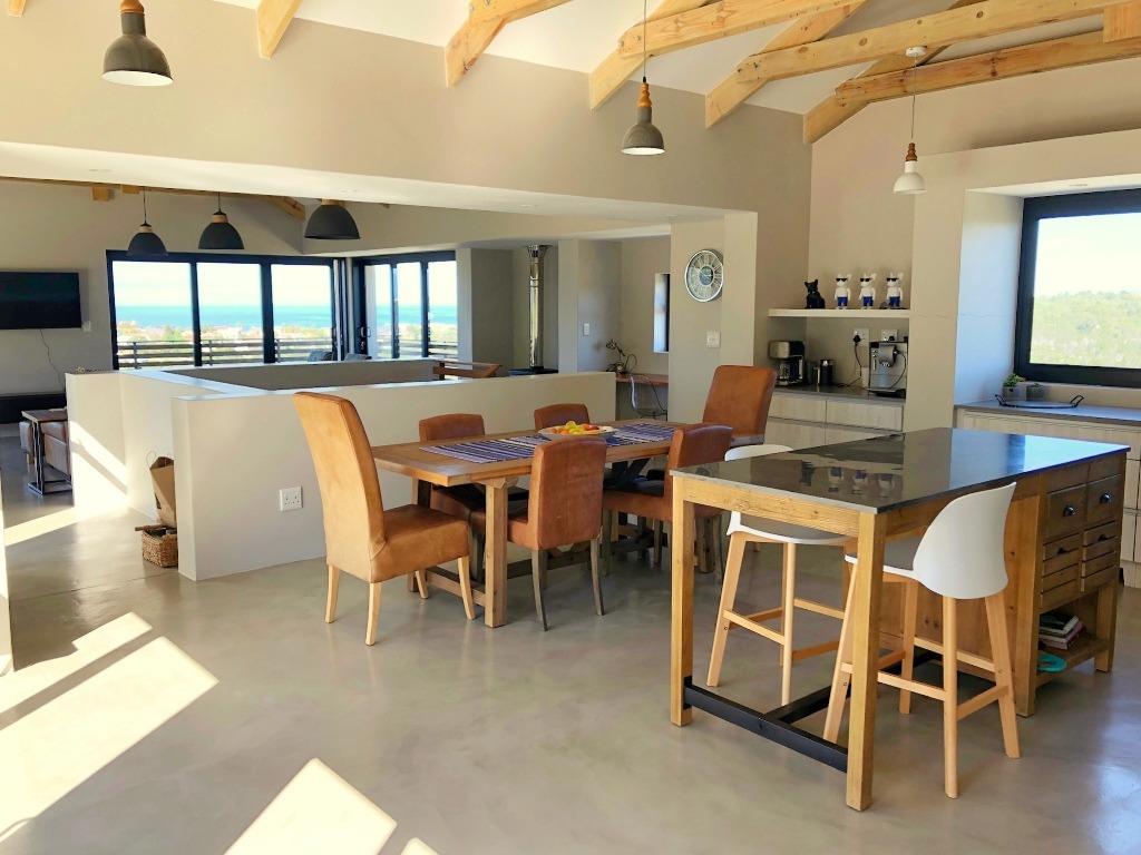 Photo of 2 Bedroom House to rent in Brackenridge Estate