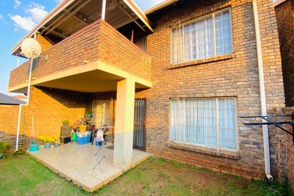 Townhouse for Sale  and ndash; R780,000Philip Nel Park, Pretoria
Another stunning ground floor townhouse just hit the market! Ready for ...