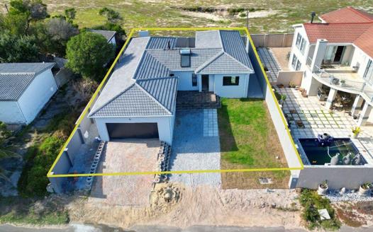 3 Bedroom House for sale in De Kelders