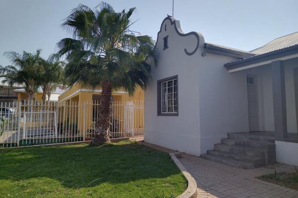 This beautiful and compact house with lots of charm is located in one of the most ...