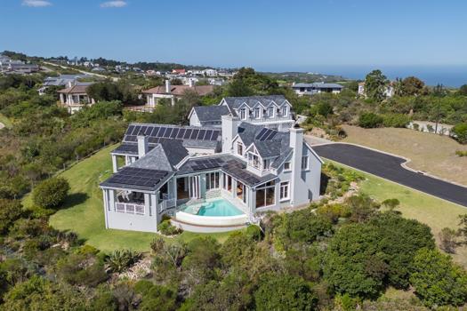 5 Bedroom House for sale in Pezula Golf Estate